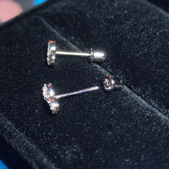 Kay Jewelers 14k White Gold & Diamond Infinity Earrings - Picture 5 of 7